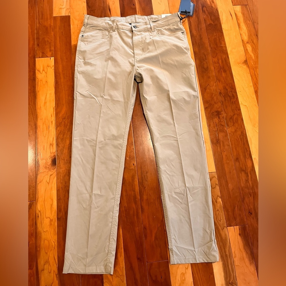 VTG 1946 Mens Khaki Pants Size 38/33 NWT Casual Work Durable Stylish Staple Piec